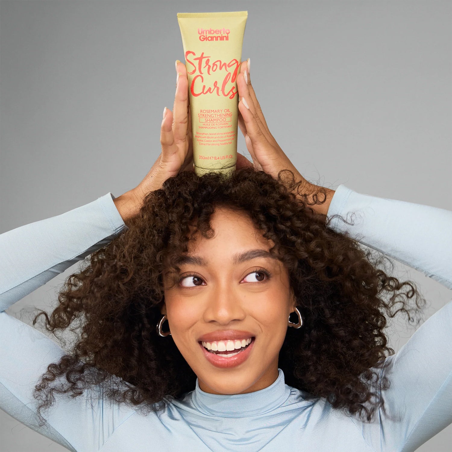 umberto-giannini_Strong-Curls-Rosemary-Oil-Shampoo-250ml_5060472673145_U267_g